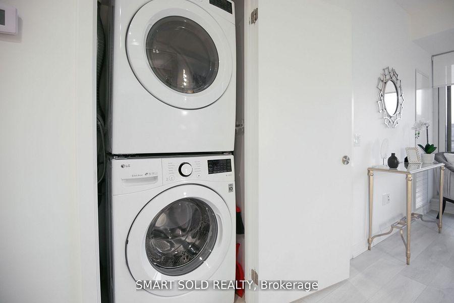 225 Sumach (Dueast Boutique Condos) - Photo 45
