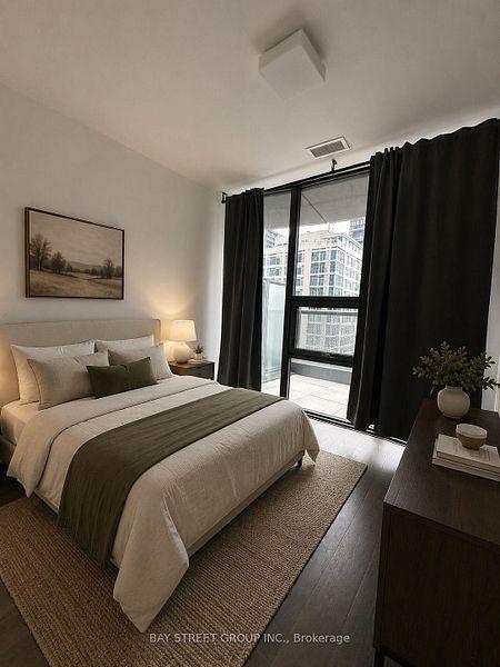 11 Wellesley (Wellesley on the Park) - Photo 32