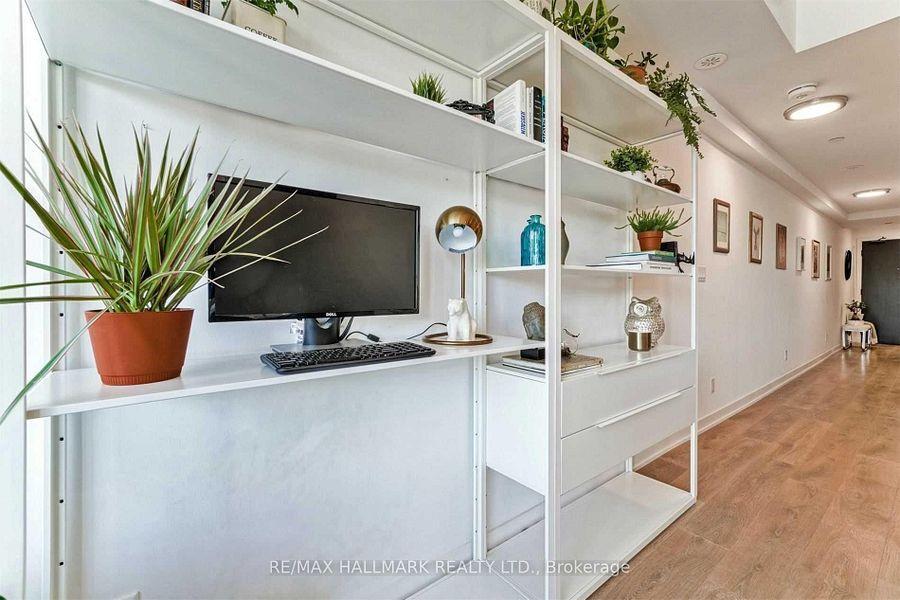 899 Queen (The Logan Residences) - Photo 14