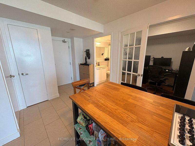 15 Fort York (Concord Cityplace) - Photo 47