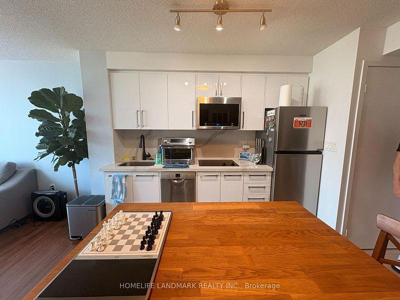 15 Fort York (Concord Cityplace) - Photo 37