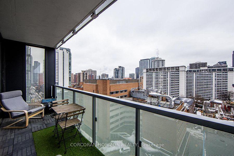 28 Wellesley (Vox Condos) - Photo 51