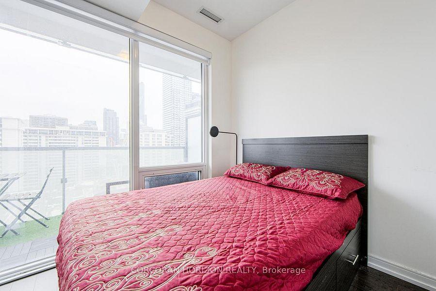 28 Wellesley (Vox Condos) - Photo 43