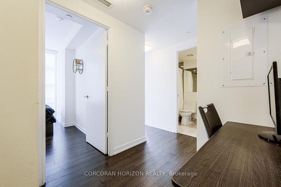 28 Wellesley (Vox Condos) - Photo 14