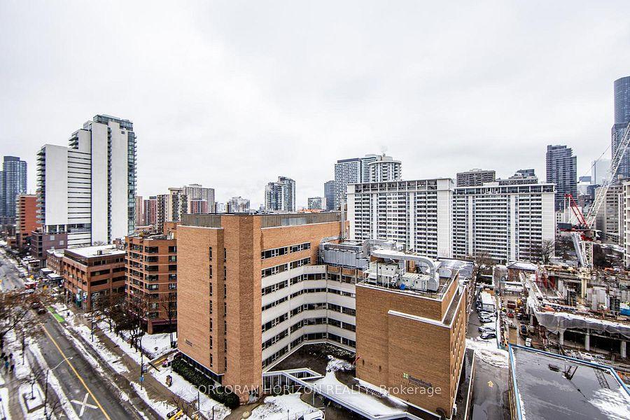 28 Wellesley (Vox Condos) - Photo 55