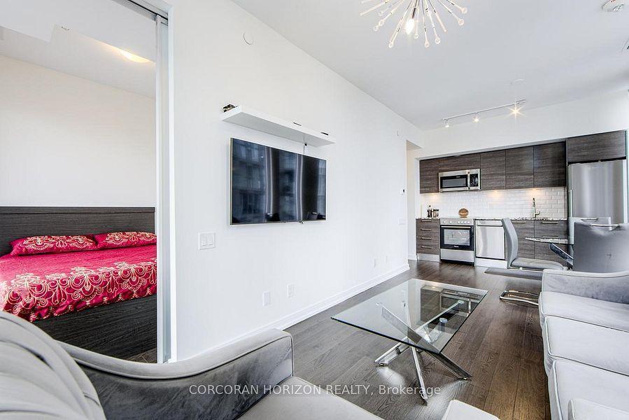 28 Wellesley (Vox Condos) - Photo 19