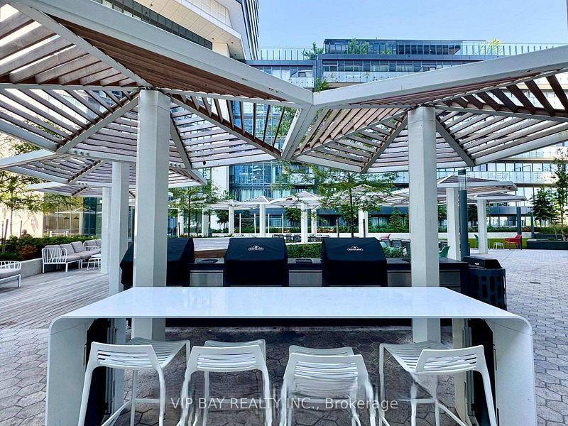 138 Downes (Sugar Wharf Condos) - Photo 18