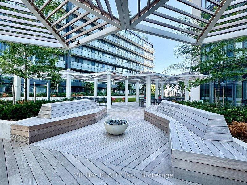 138 Downes (Sugar Wharf Condos) - Photo 19