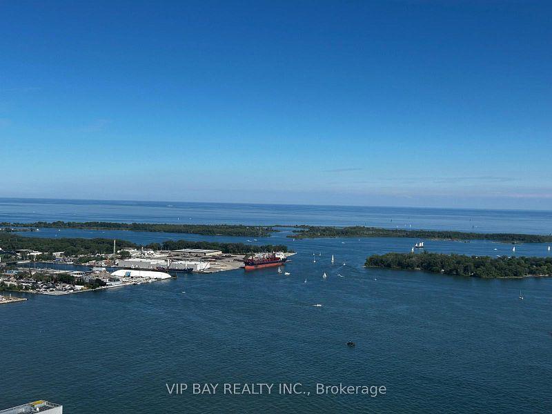 138 Downes (Sugar Wharf Condos) - Photo 32
