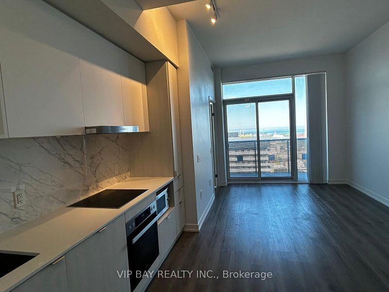 138 Downes (Sugar Wharf Condos) - Photo 33