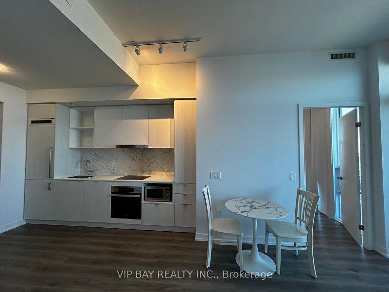 138 Downes (Sugar Wharf Condos) - Photo 37