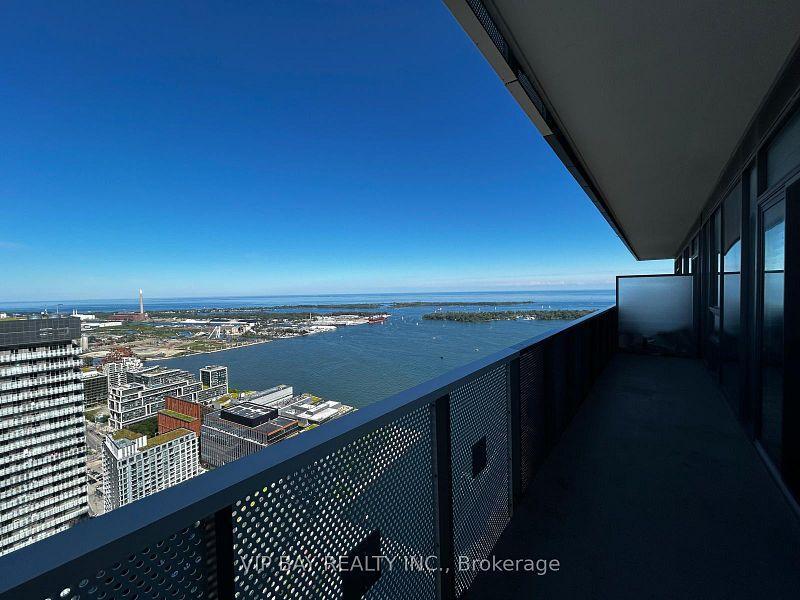 138 Downes (Sugar Wharf Condos) - Photo 31