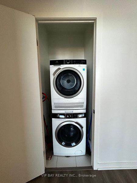 138 Downes (Sugar Wharf Condos) - Photo 71