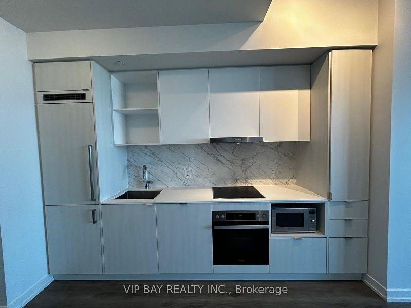 138 Downes (Sugar Wharf Condos) - Photo 35