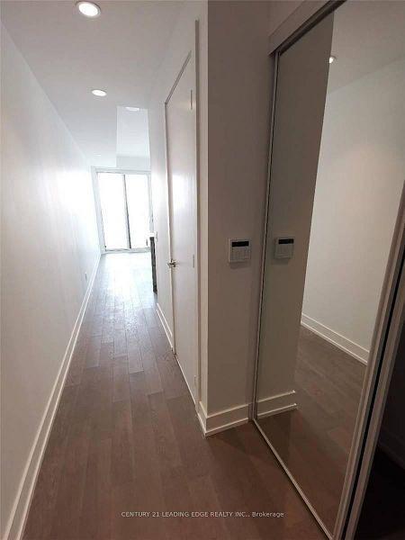 7 Grenville  (YC Condos) - Photo 24