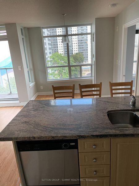 225 Wellesley St - Photo 25