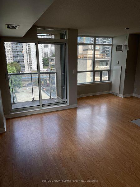 225 Wellesley St - Photo 27