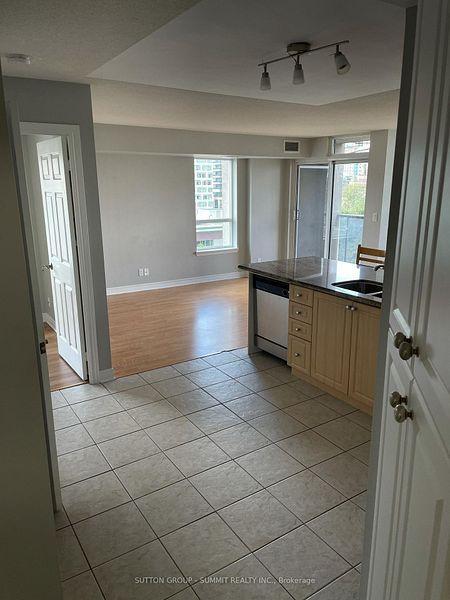 225 Wellesley St - Photo 29