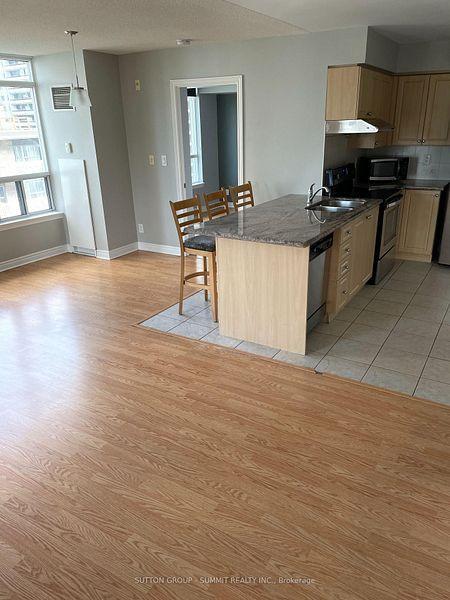 225 Wellesley St - Photo 21
