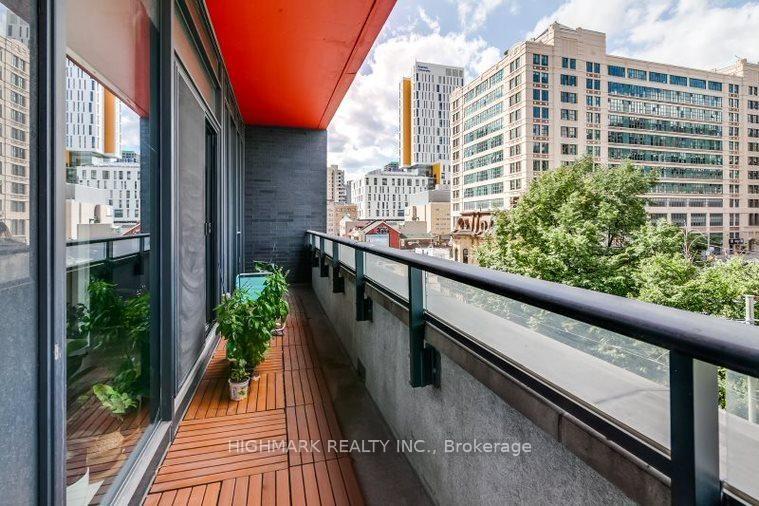 159 Dundas (Pace Condos) - Photo 33