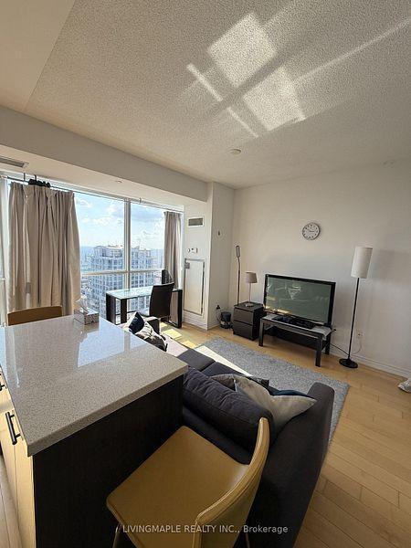 386 Yonge (Aura At College Park) - Photo 30