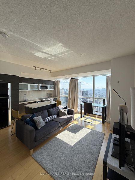 386 Yonge (Aura At College Park) - Photo 26