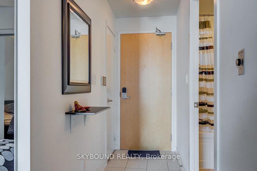 55 Bremner (Maple Leaf Square) - Photo 24