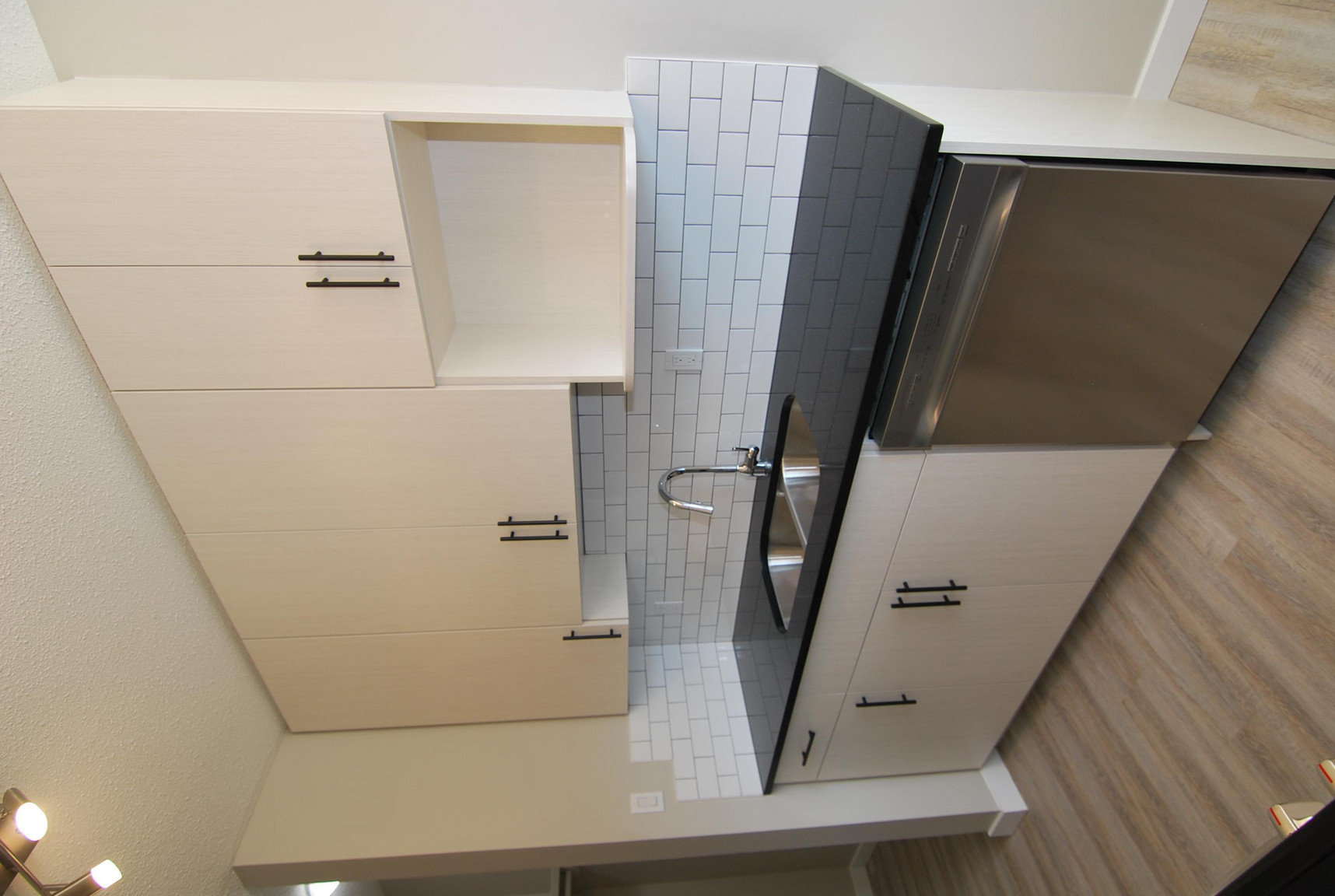 Royal Park Apartments - Photo 19