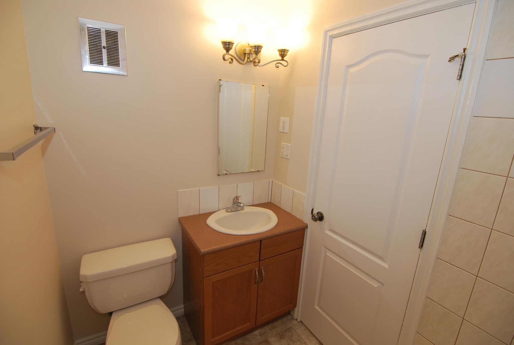 Royal Park Apartments - Photo 46