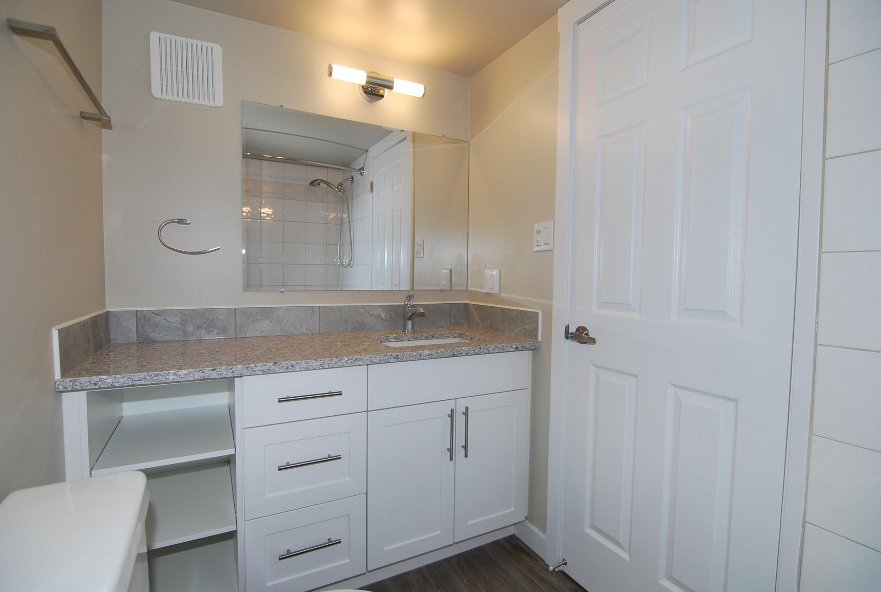 Glenhaven Manor - Photo 32