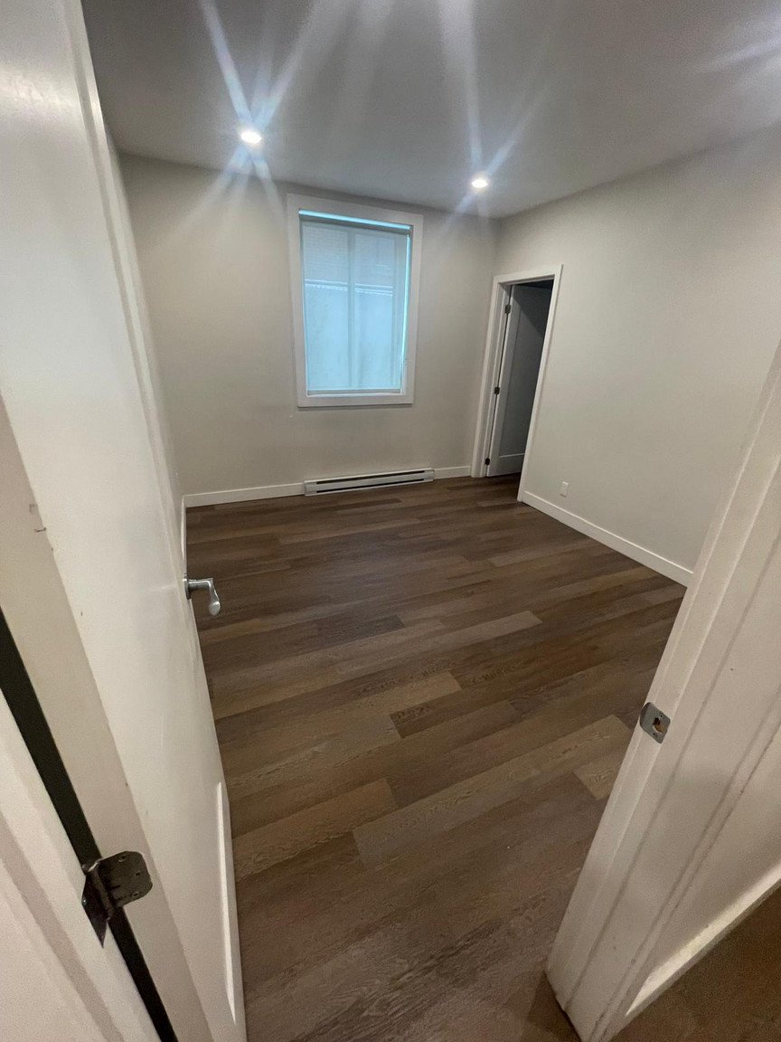 3060 Barclay - Photo 5