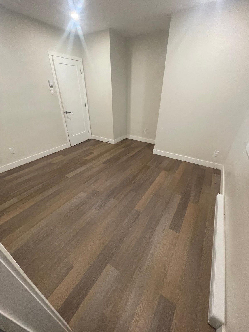 3060 Barclay - Photo 7