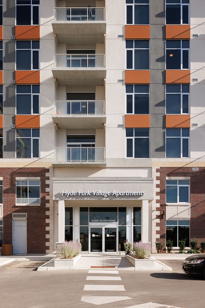 1600 Hyde Park Village Apartments - Photo 7