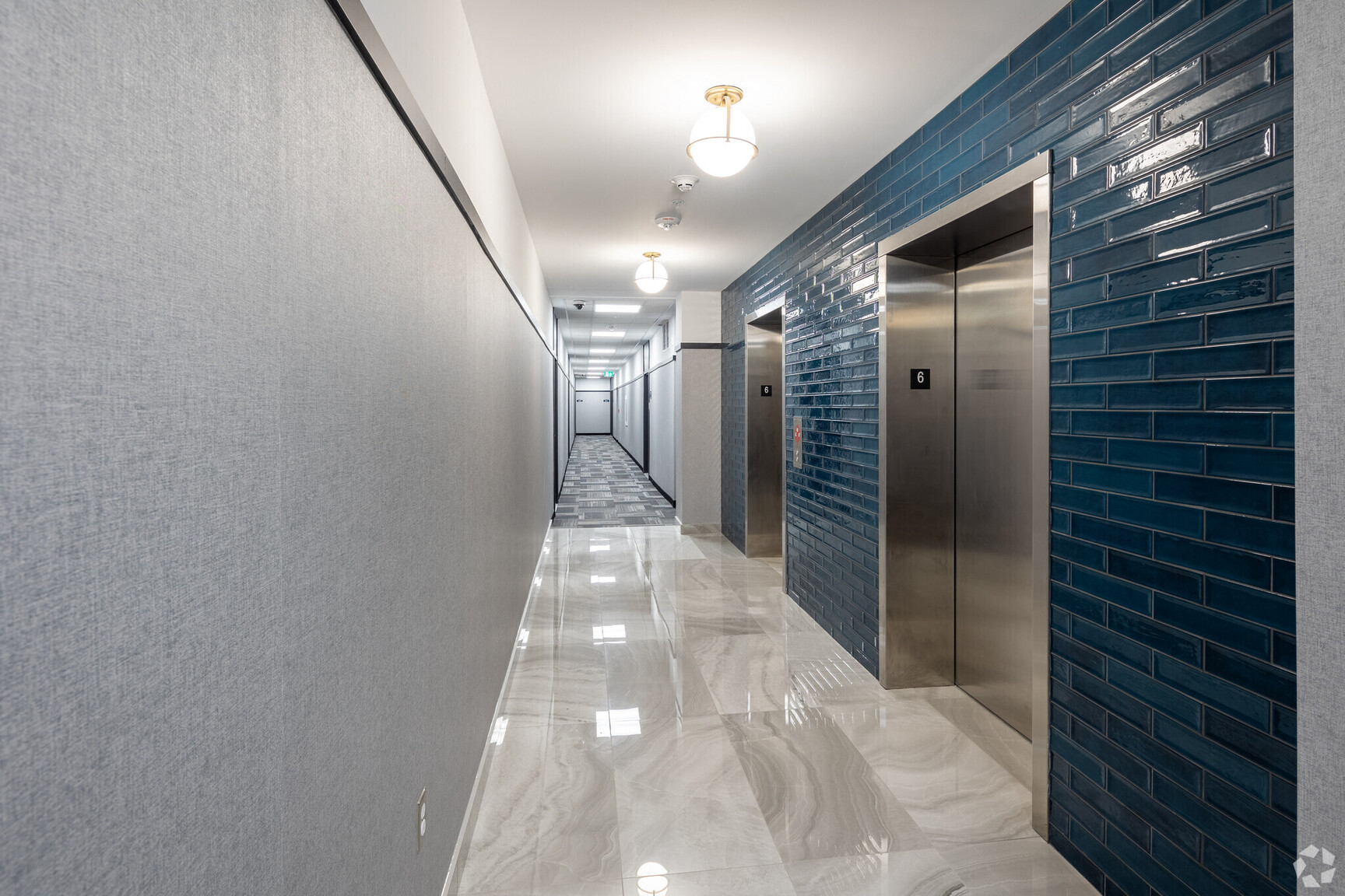 1600 Hyde Park Village Apartments - Photo 17