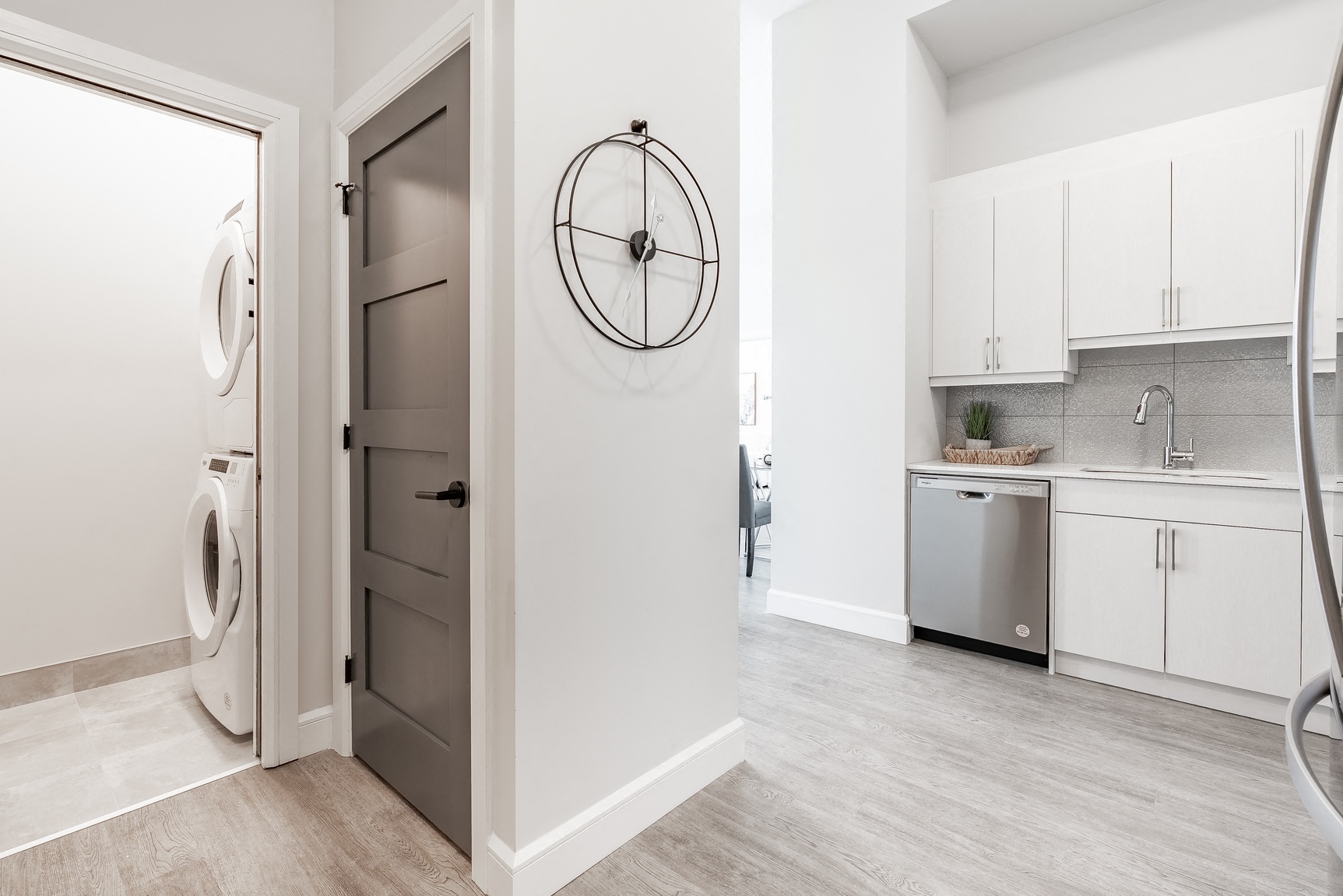 1600 Hyde Park Village Apartments - Photo 35