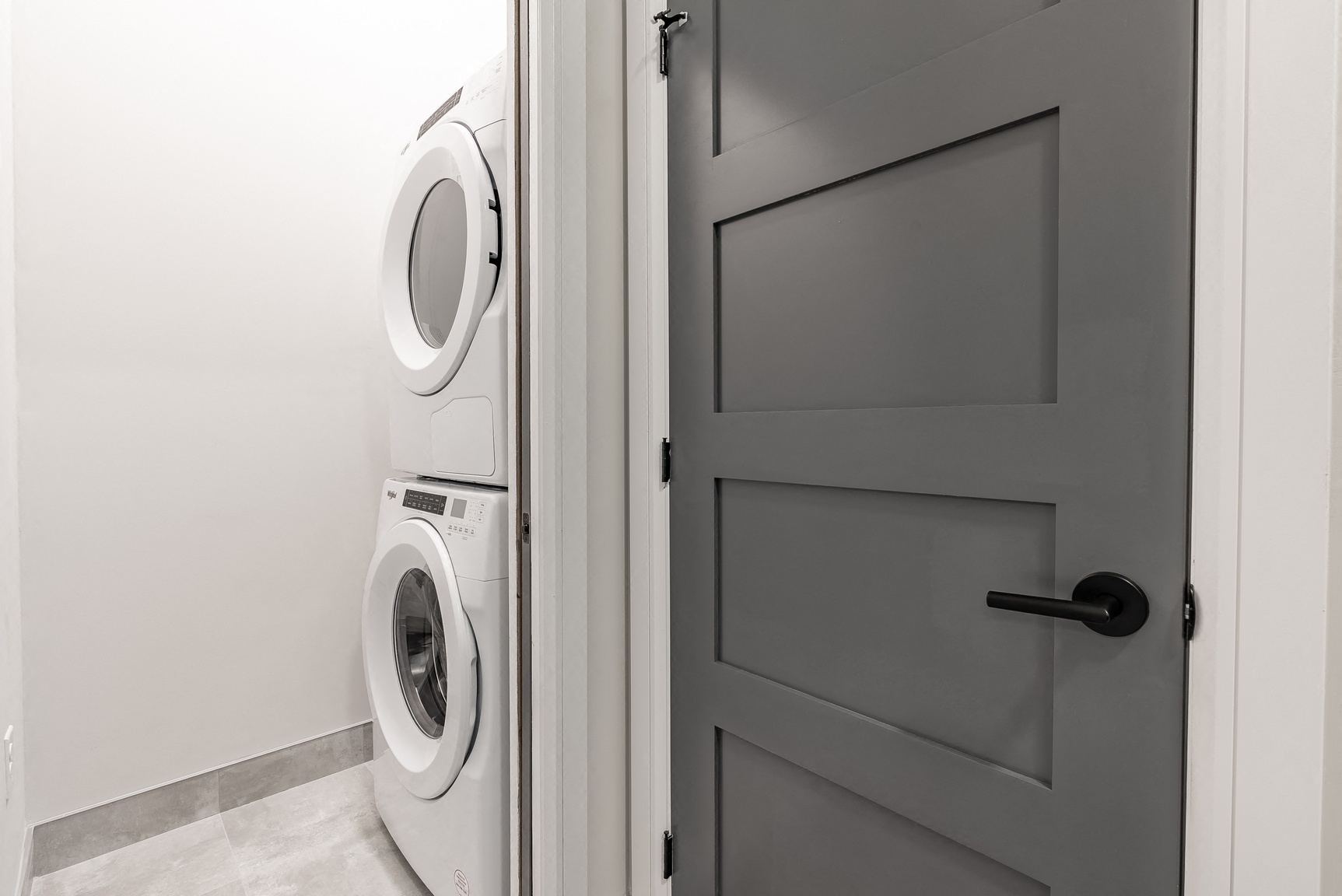 1600 Hyde Park Village Apartments - Photo 39