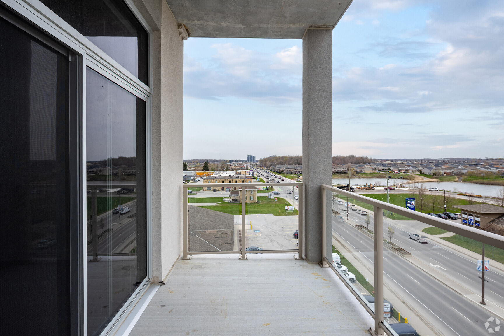 1600 Hyde Park Village Apartments - Photo 40