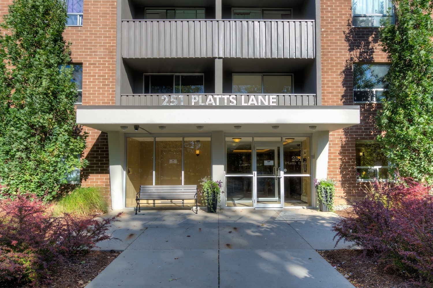 251-261 Platts Lane - Photo 2