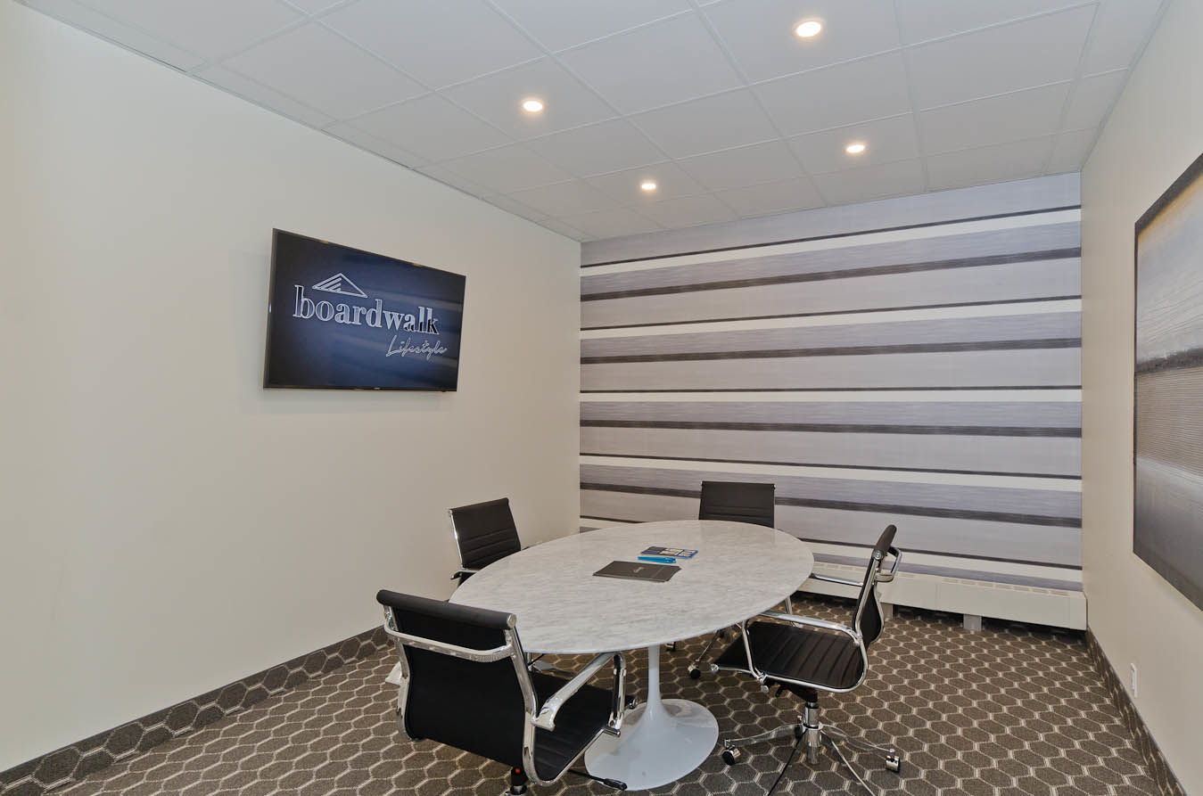 Chateau Apartments - Photo 13
