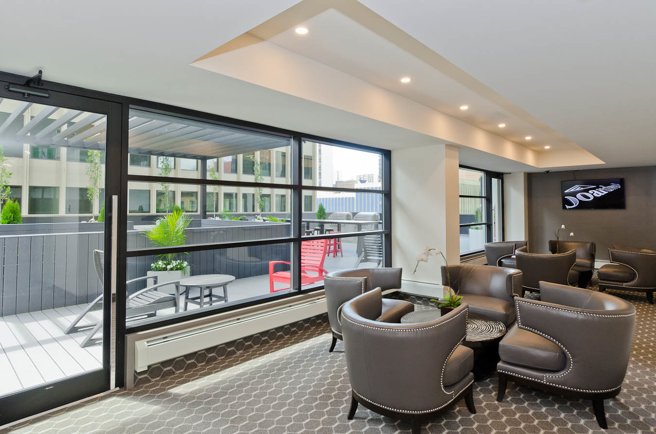 Chateau Apartments - Photo 14