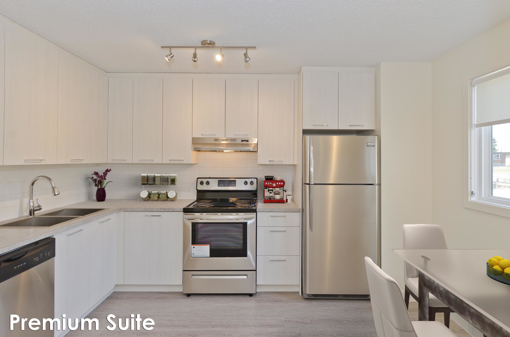 Ridgeview Gardens - Photo 3