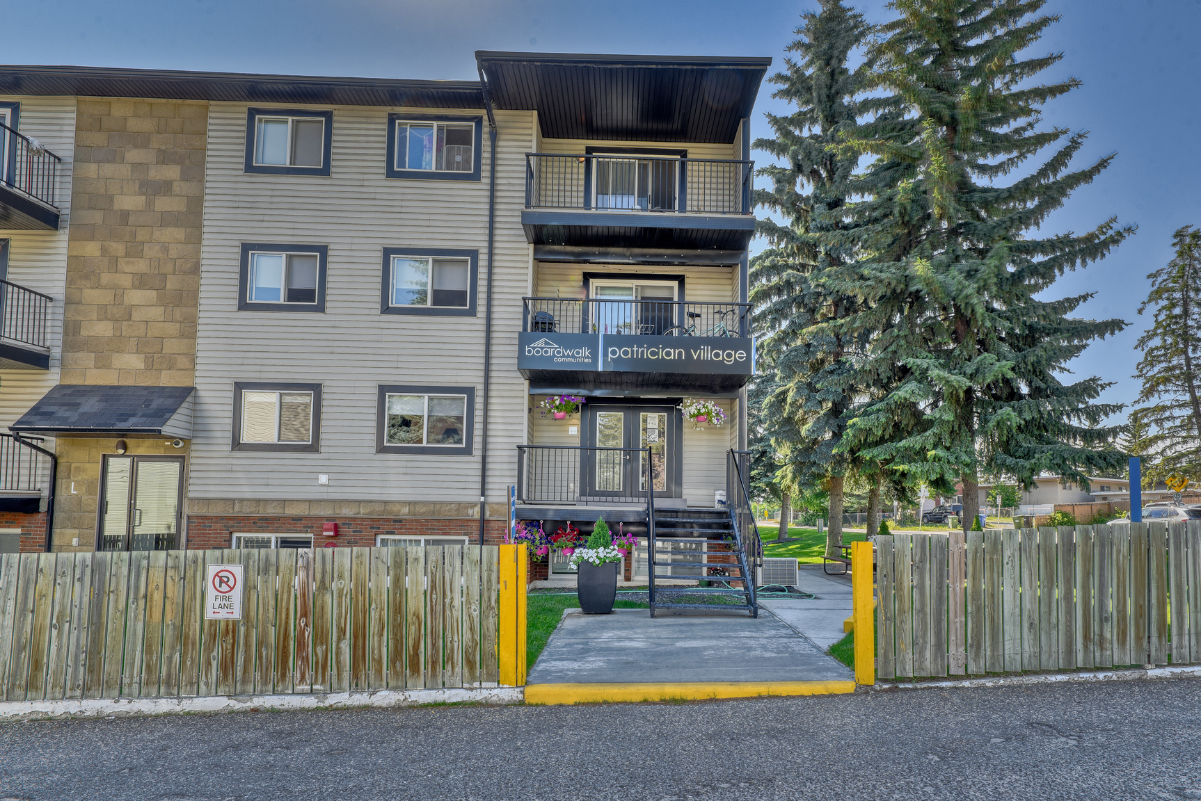 Patrician Village - Photo 14