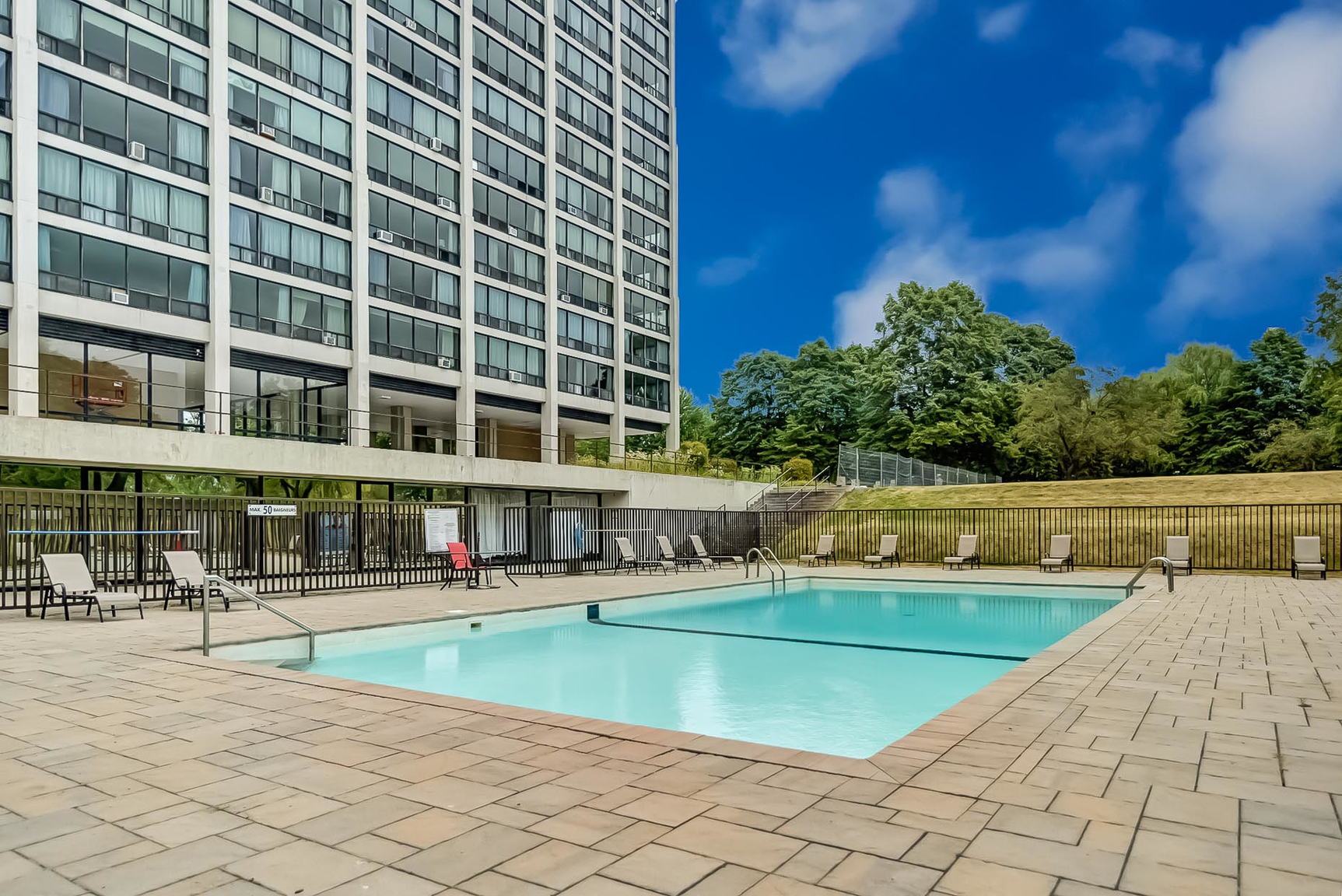 Hi-Rise 1 - Photo 11