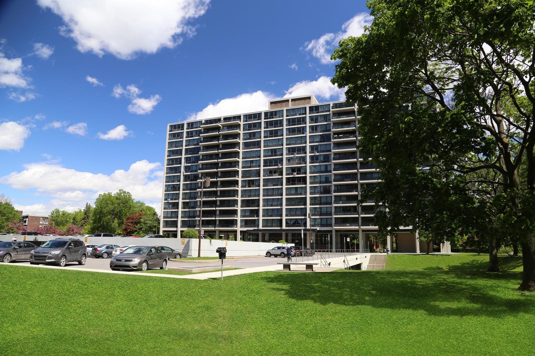 Hi-Rise 2 - Photo 16