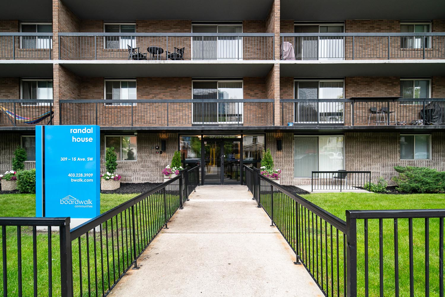 Randal House - Photo 11