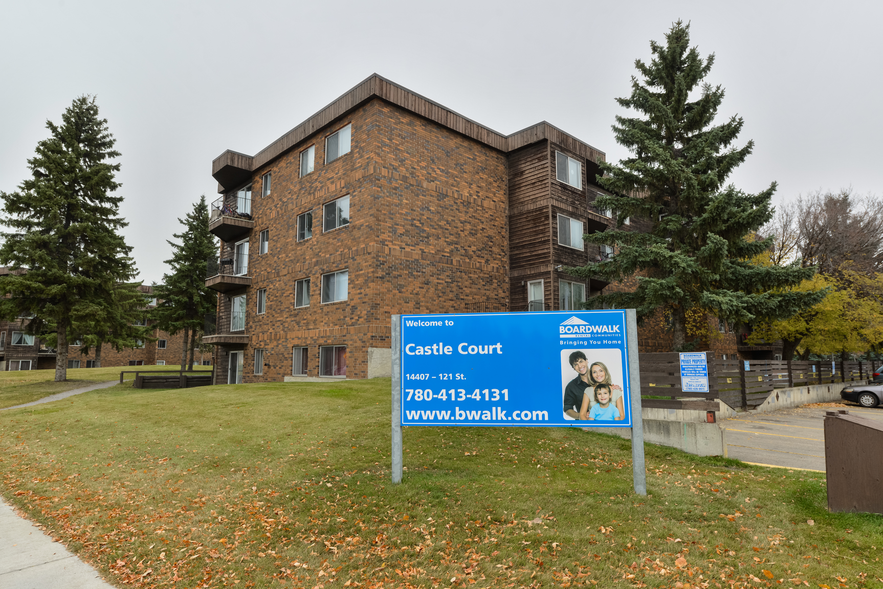Castle Court 16