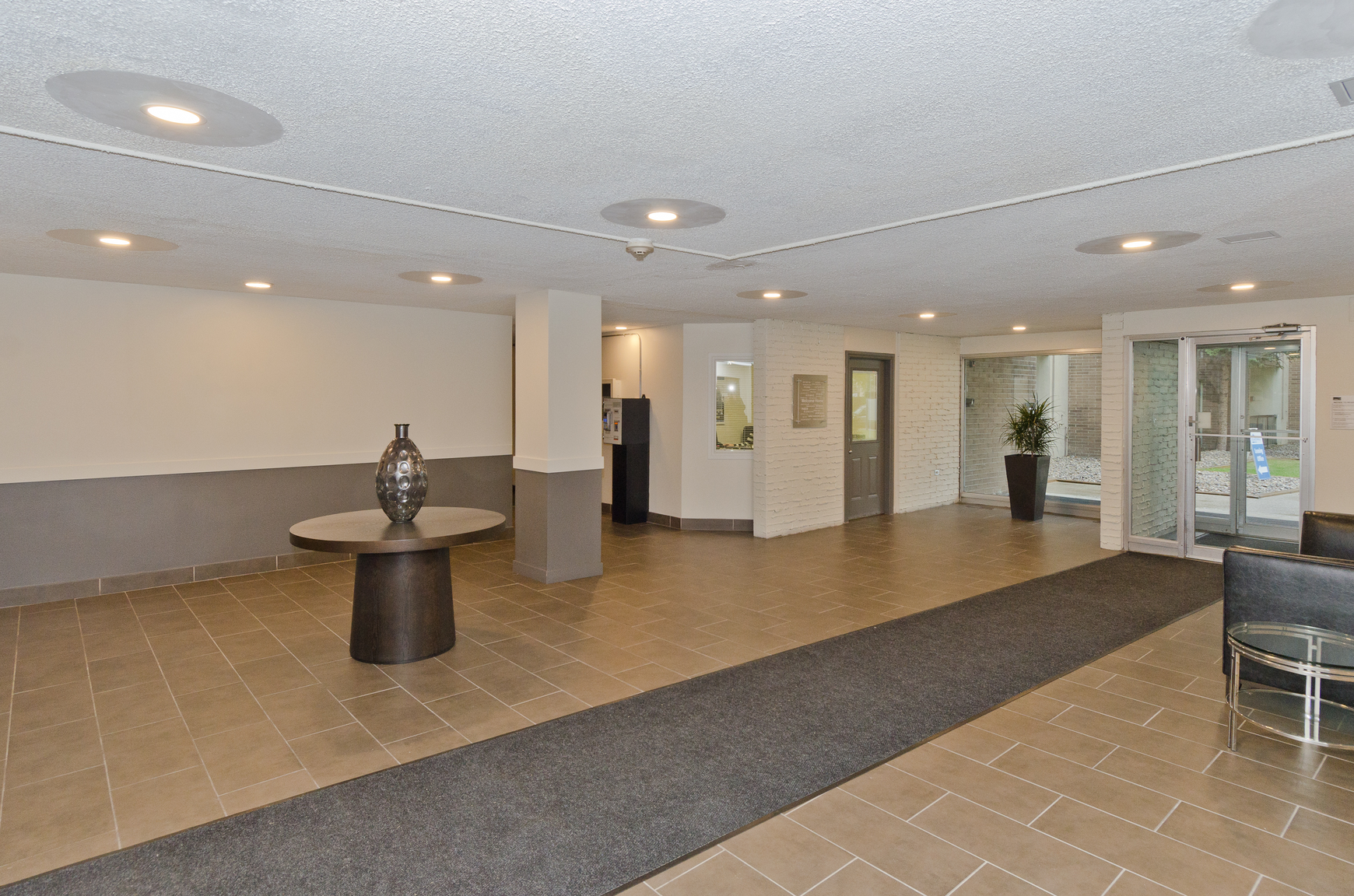 Flintridge Place - Photo 9