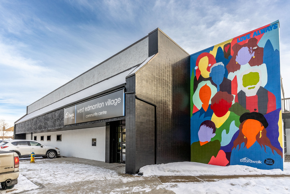 West Edmonton Village - Photo 19