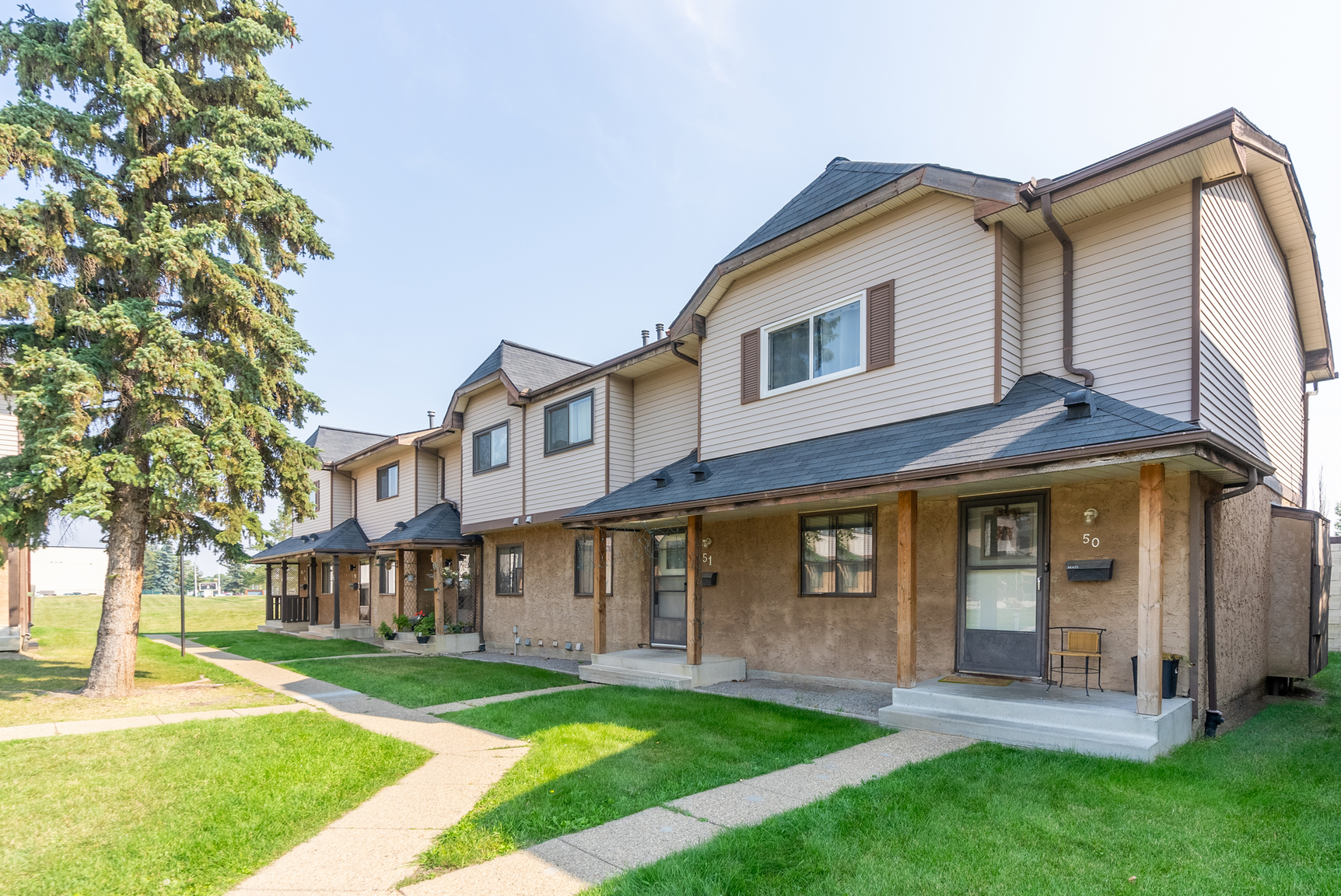 Point West Townhouses 11