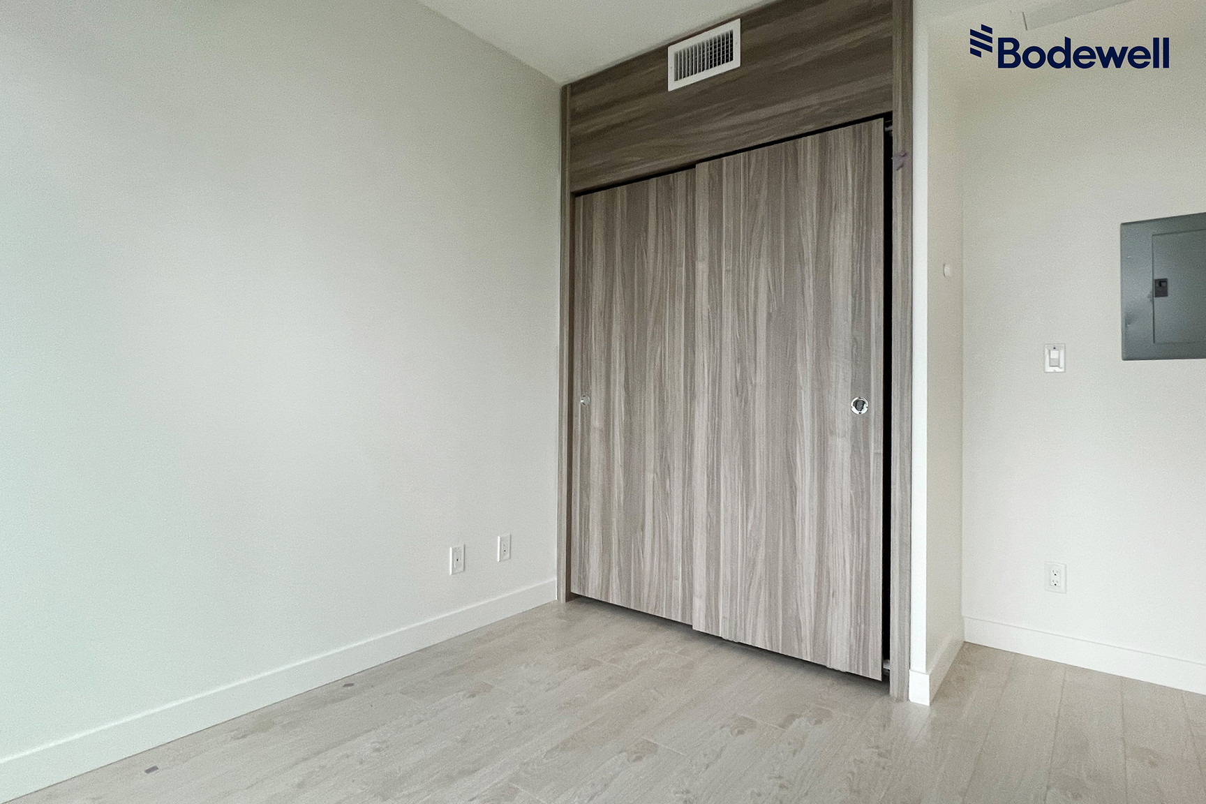Concord Brentwood - Hillside West Tower 1 - Photo 17